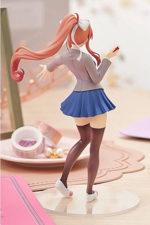 POP UP PARADE モニカ