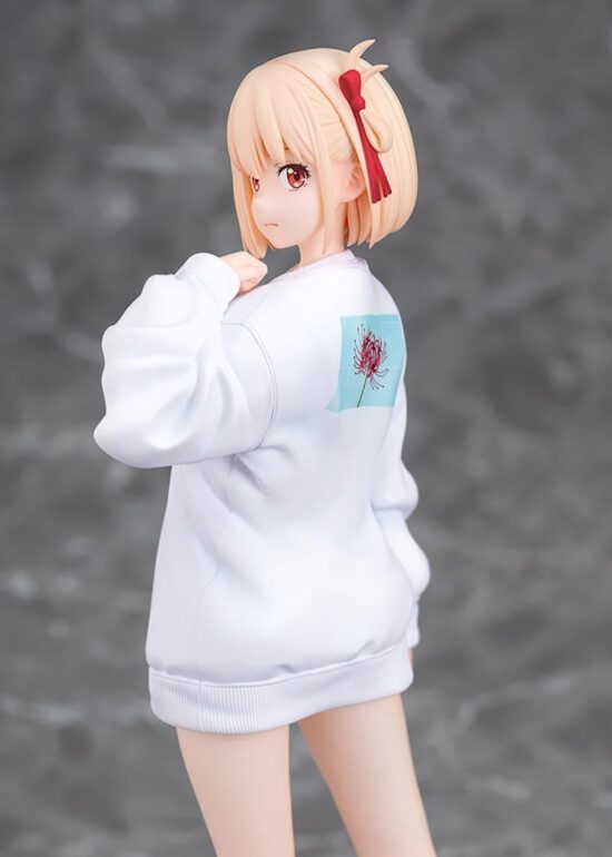 錦木千束 オーバーサイズトレーナーVer.