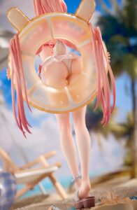 白いウサギRosu 水着Ver. 