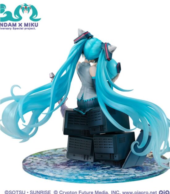 機動戦士ガンダム45周年×初音ミク 初音ミク×ダブルオーガンダム 機動戦士ガンダム45周年×初音ミク 初音ミク×ダブルオーガンダム